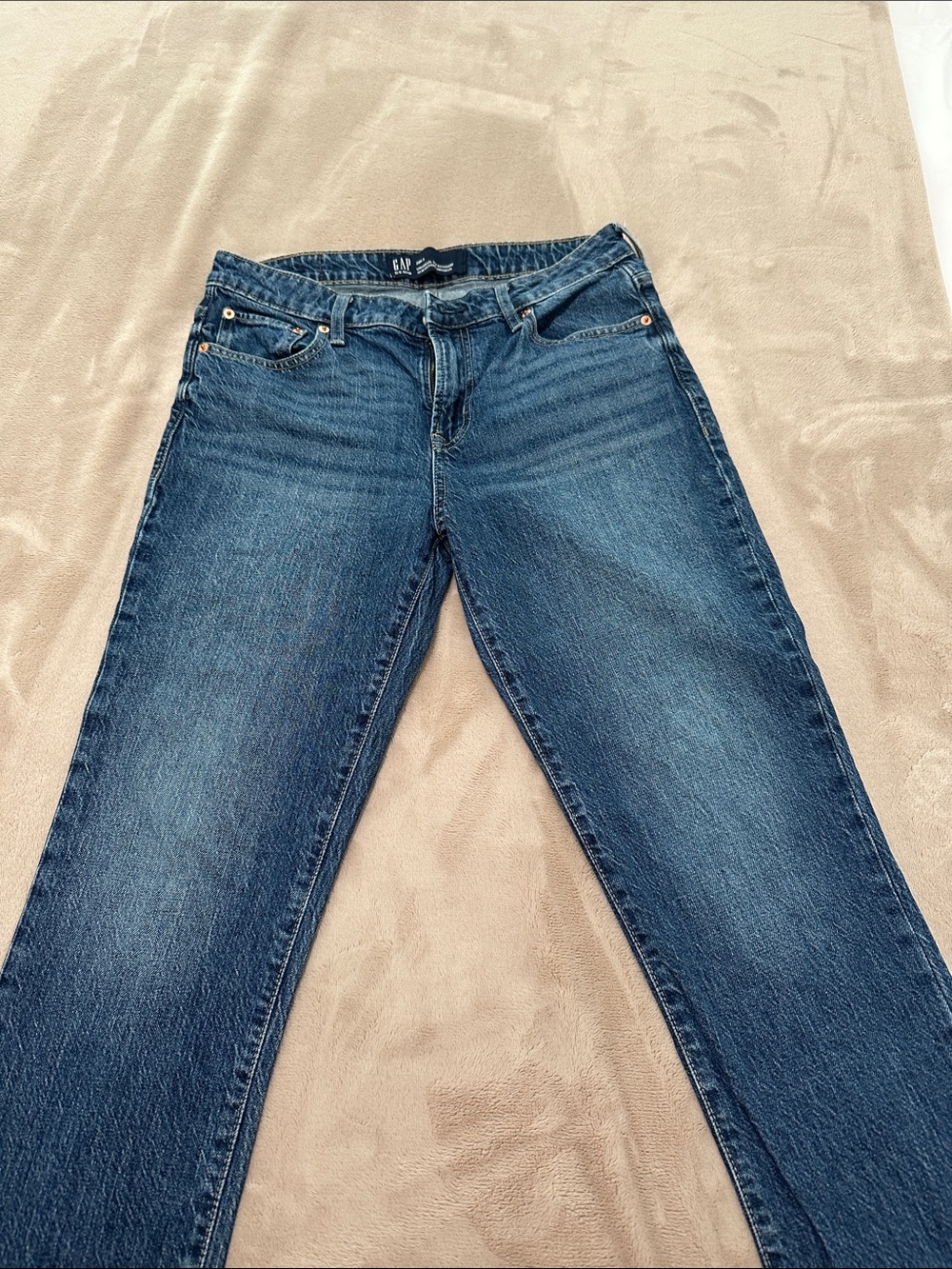 GAP Straight-Leg Jeans in Medium Blue Wash